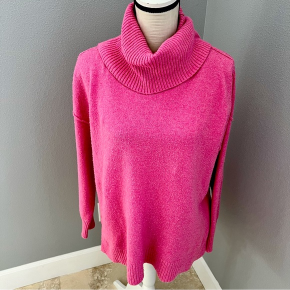 BECCA Sweaters - Women’s oversized turtleneck sweater in bright Barbie pink